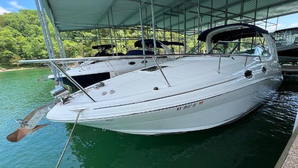 Sea Ray 280 Sundancer 2007 Sea Ray 280 Sundancer docked in a marina.