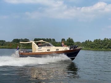 1996 Apreamare Smeraldo 9 Cabinato