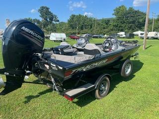 2016 Tracker Pro Team 195 TXW