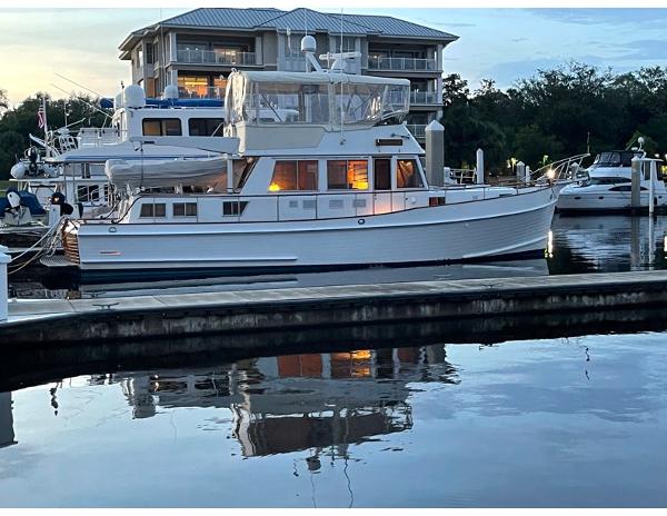 2000 Grand Banks 46 Classic Galley Down