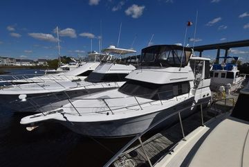 1999 Carver 356 Aft Cabin Motoryacht