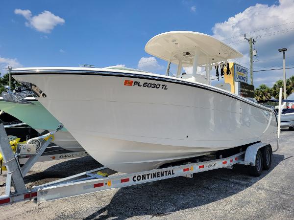 2023 Cobia 262 Center Console