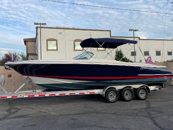 2005 Chris-Craft Launch 28