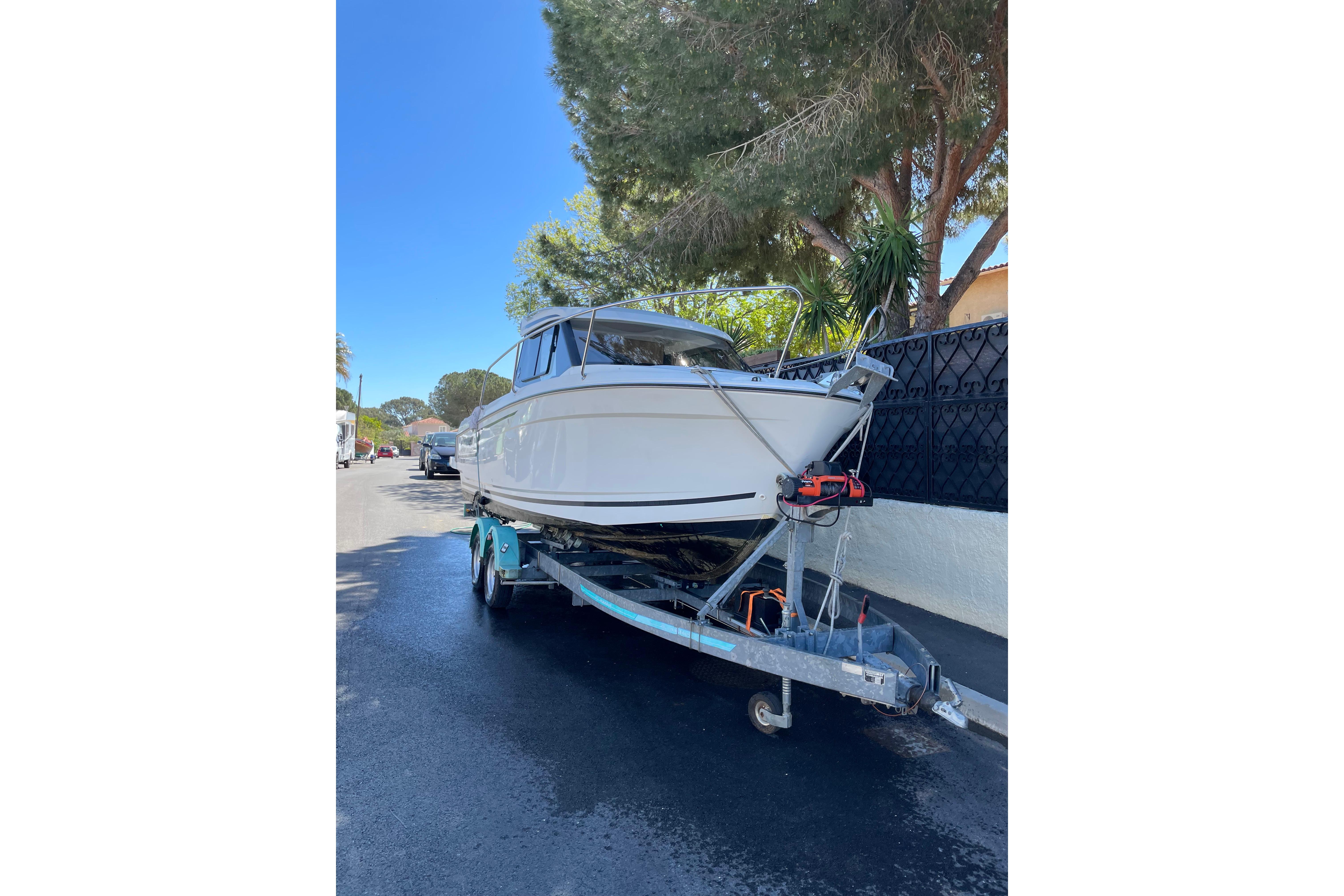 2016 Jeanneau Merry Fisher 695