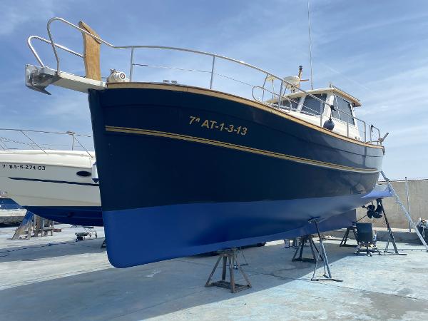 2004 Menorquin Yacht 110