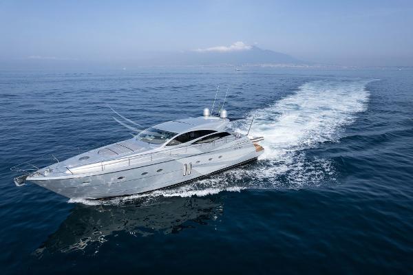 2005 Pershing 62