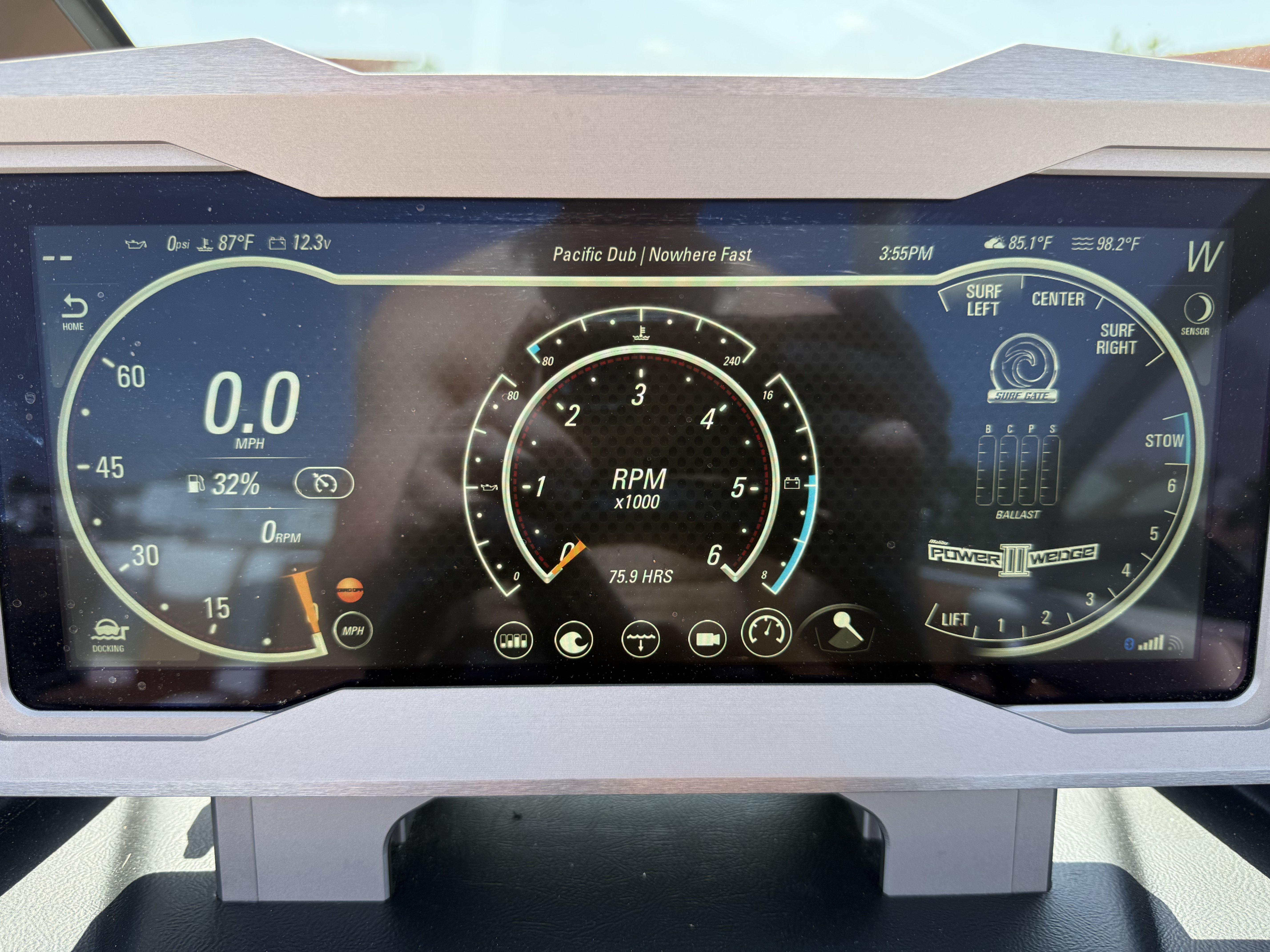 2023 Malibu M220