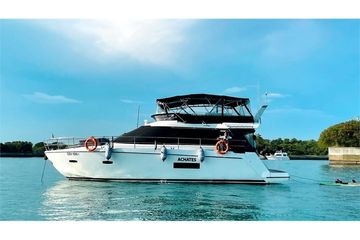 2012 Sealine F42