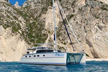 2016 Antares 44