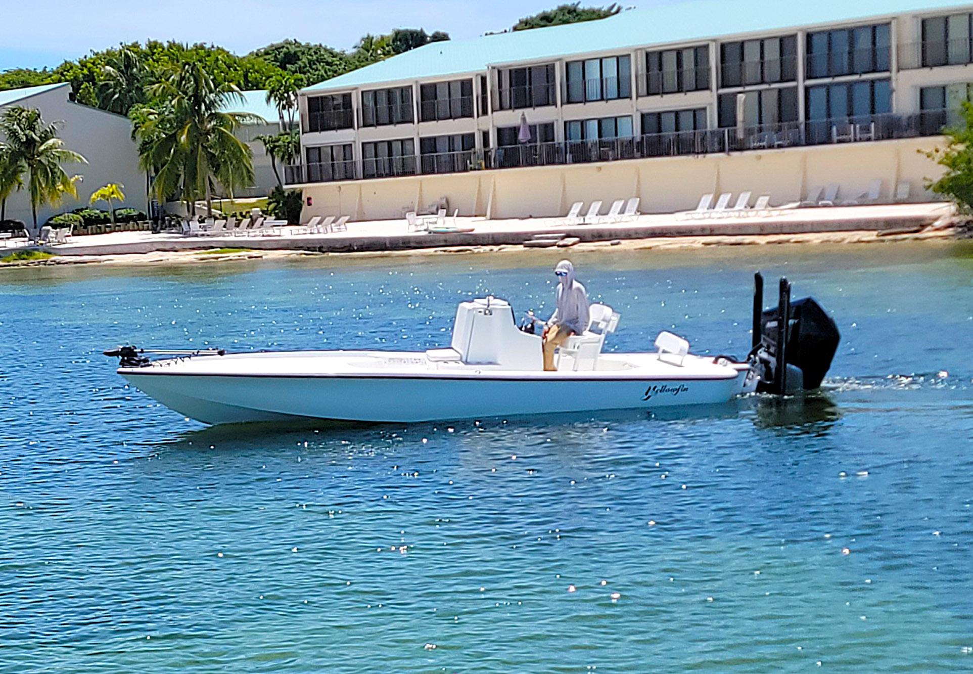 2016 Yellowfin 24 Bay