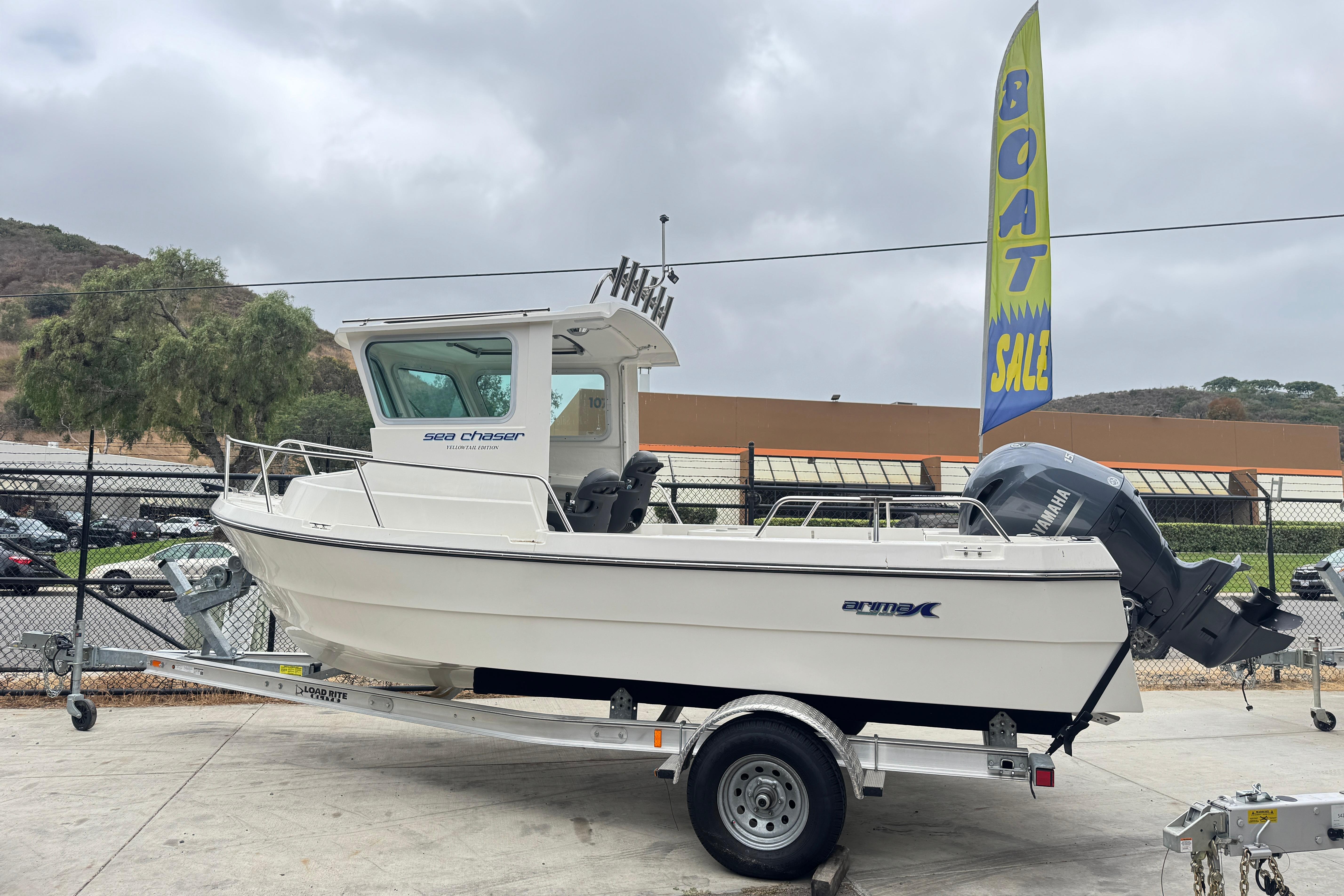 2025 Arima Sea Chaser 19 Yellowtail Edition
