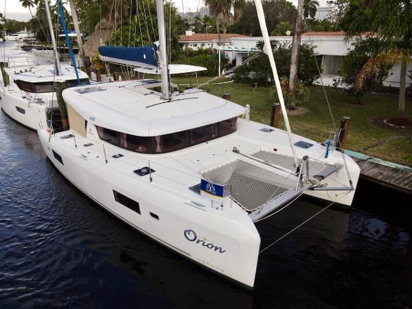 2019 Lagoon 42