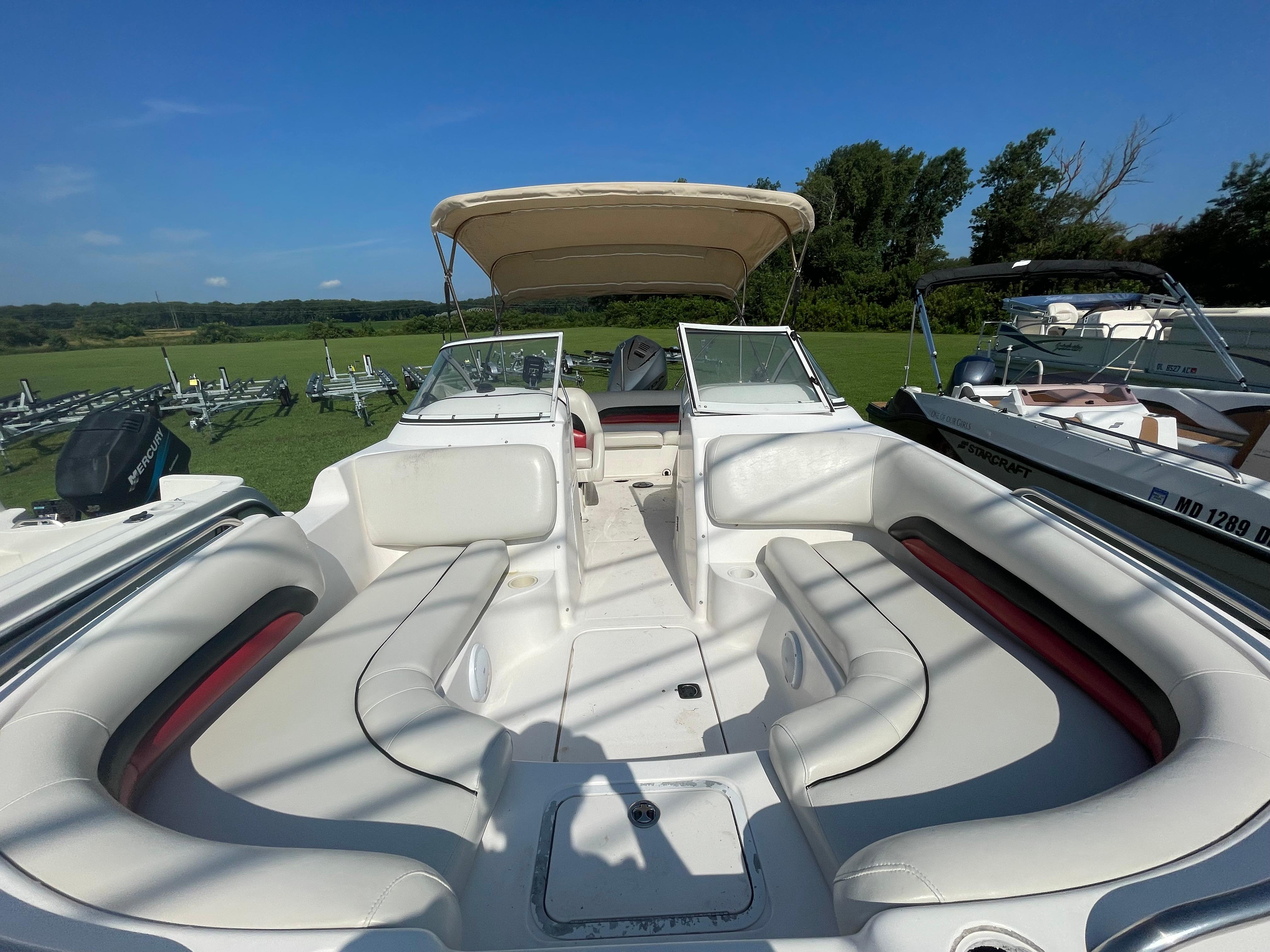 2004 Hurricane 217 OB