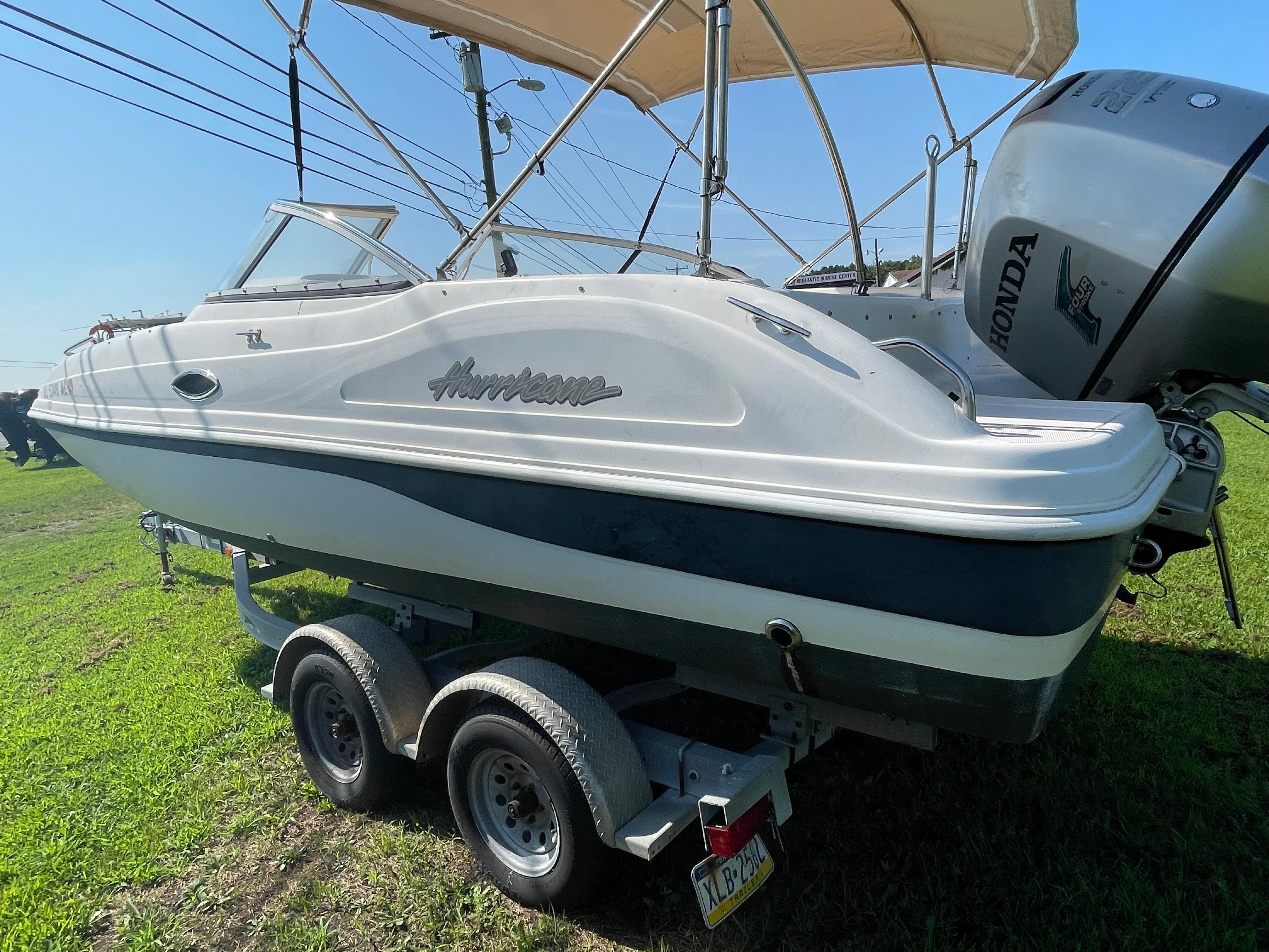 2004 Hurricane 217 OB