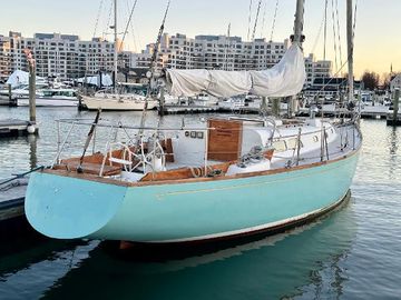 1970 Hinckley 38