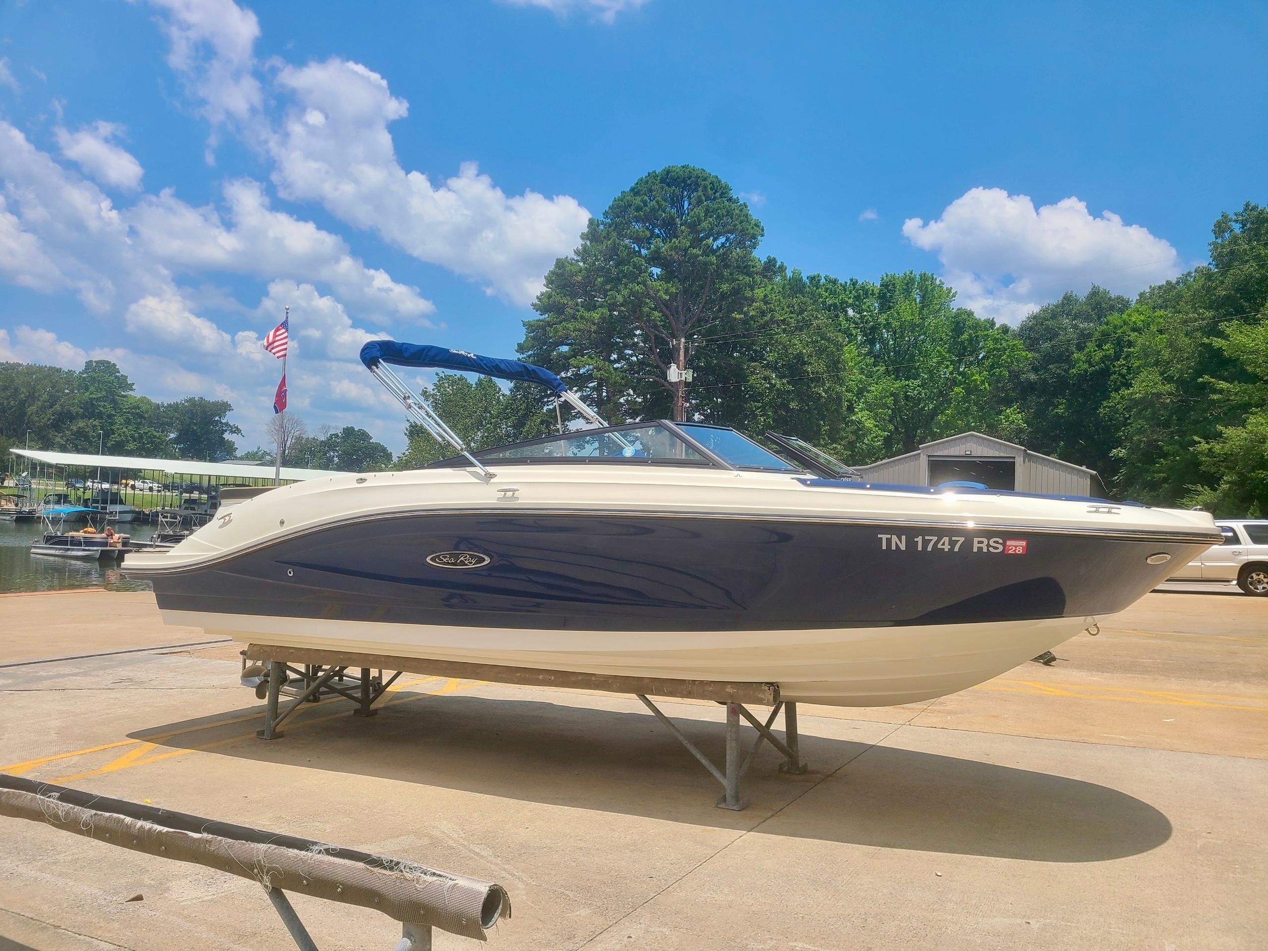 2020 Sea Ray SPX 230
