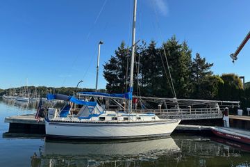 1985 Endeavour 33
