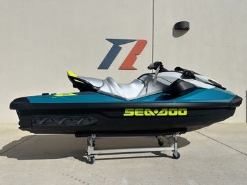 2025 Sea-Doo GTI™ SE 170 Tech, Audio, iDF, iBR