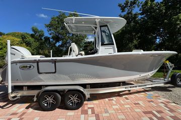 2025 Sea Hunt Ultra 239 SE