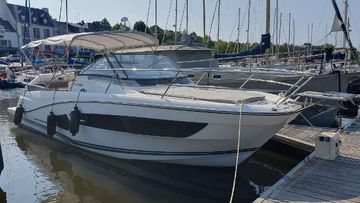 2019 Jeanneau Cap Camarat 10.5 WA
