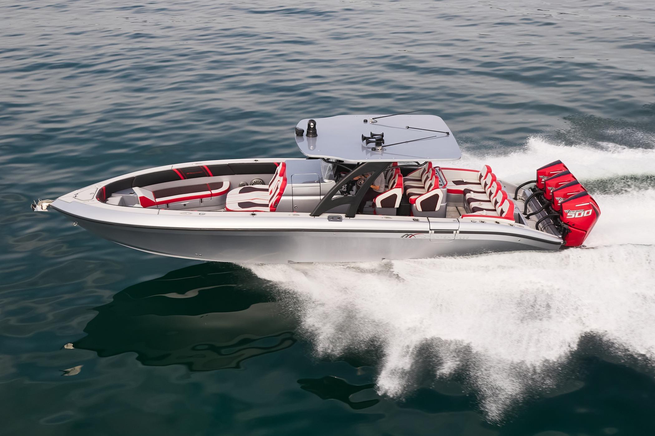 2025 Midnight Express 37' Open