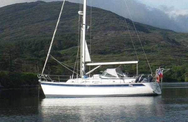 Hallberg-Rassy 37 Hallberg Rassy 37
