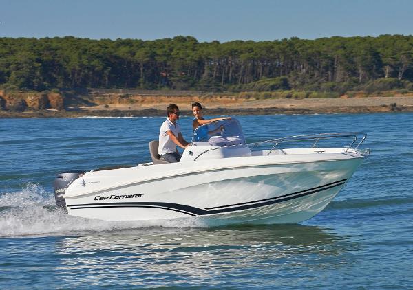 Jeanneau CAP CAMARAT 5.5 CC SERIE 2 Jeanneau Cap Camarat 5.5 CC S2