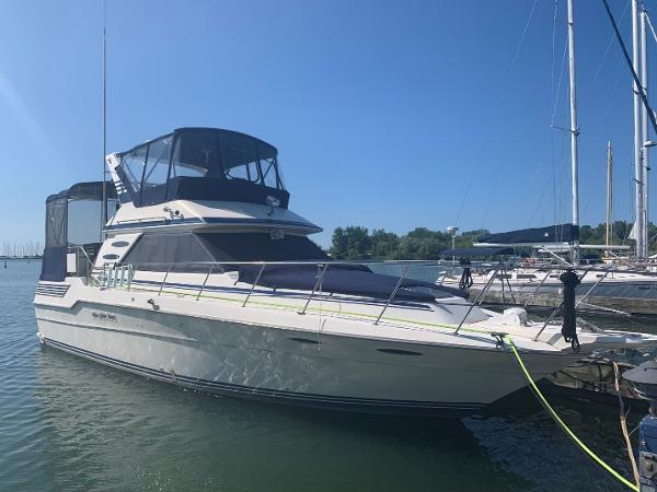 Sea Ray 410 AFTCABIN