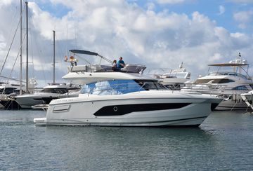 2020 Prestige 420 Flybridge