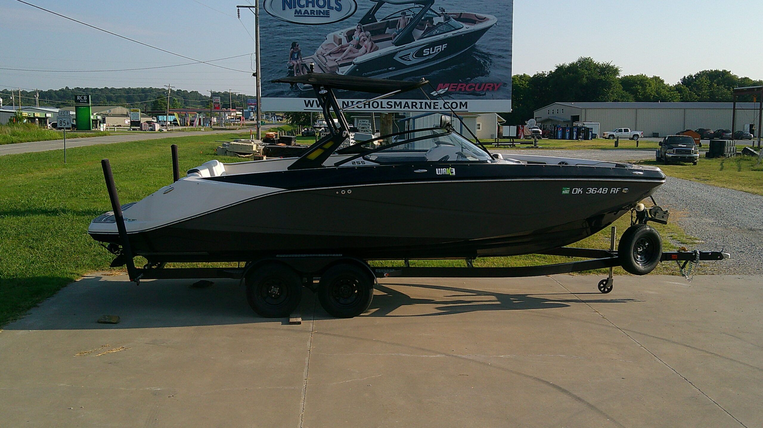 2016 Scarab 255 Wake edition