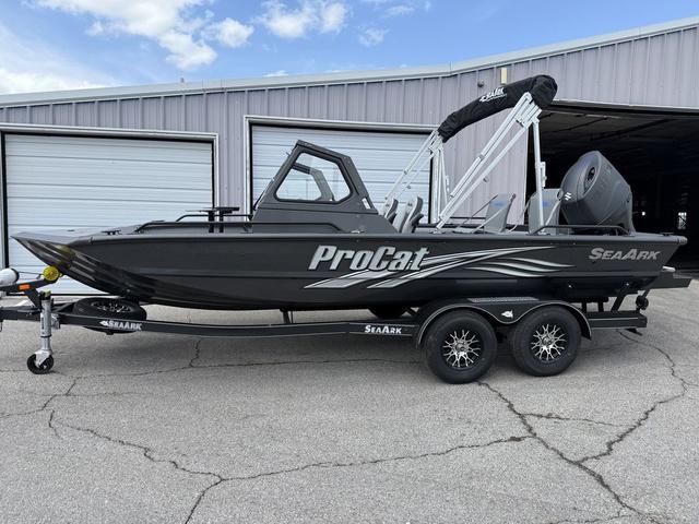 2025 SeaArk Pro Cat 200