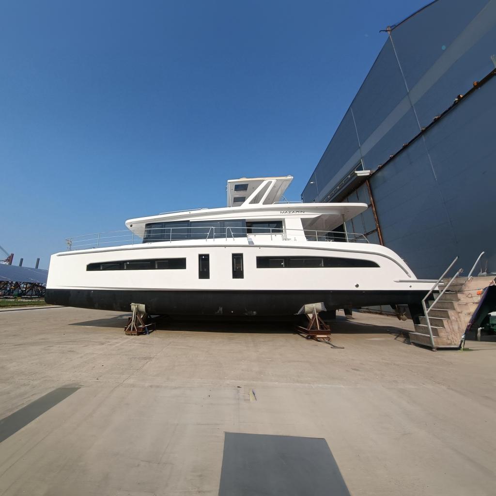 2022 Mazarin 55 Catamaran - Diesel