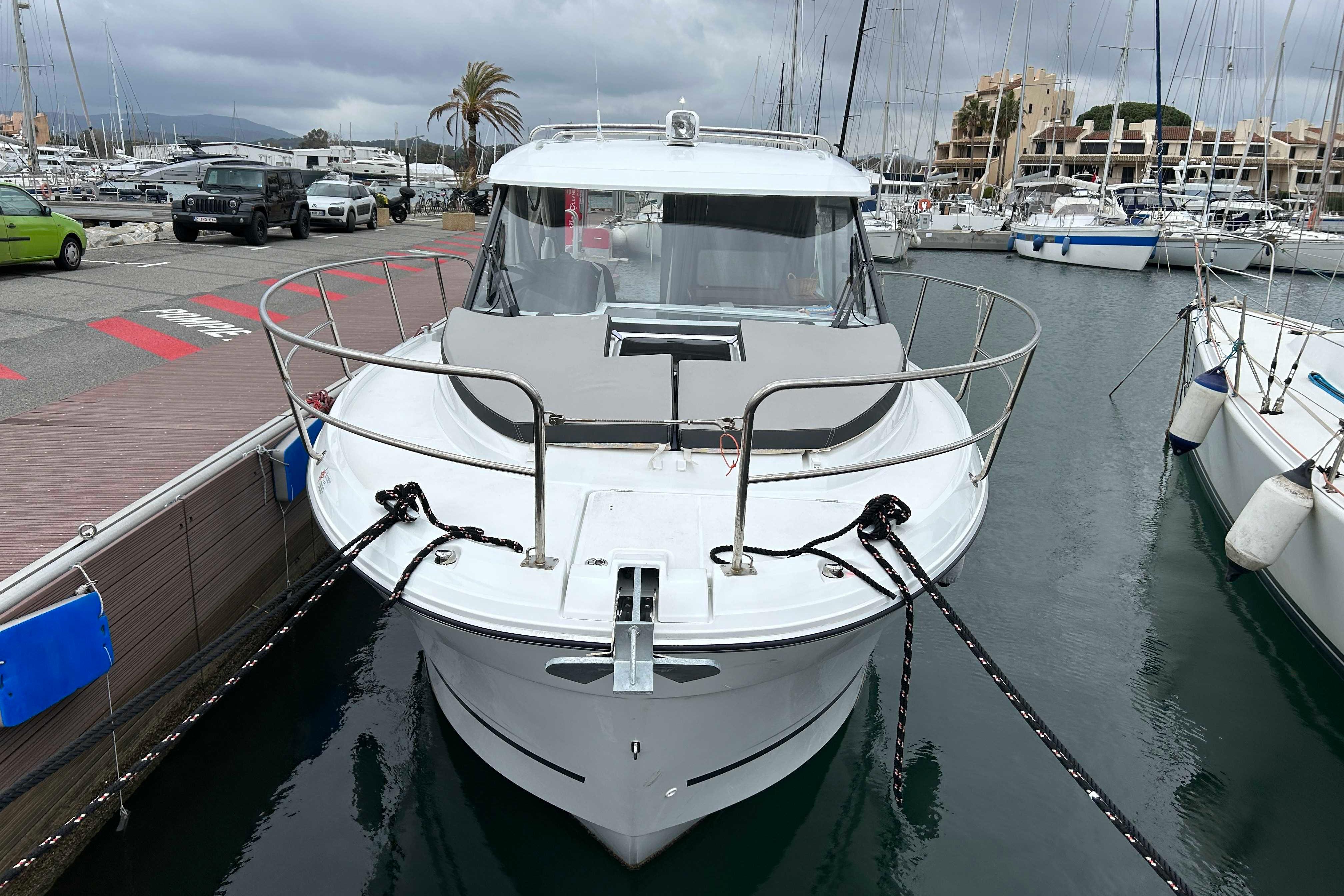 2021 Jeanneau Merry Fisher 895
