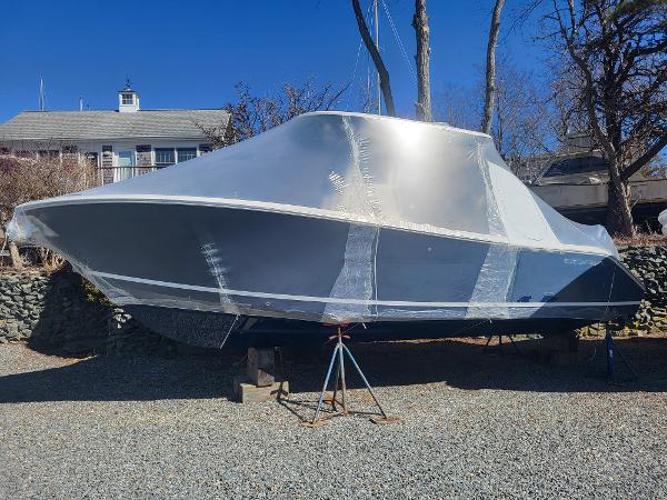 2025 Cobia 265 Center Console