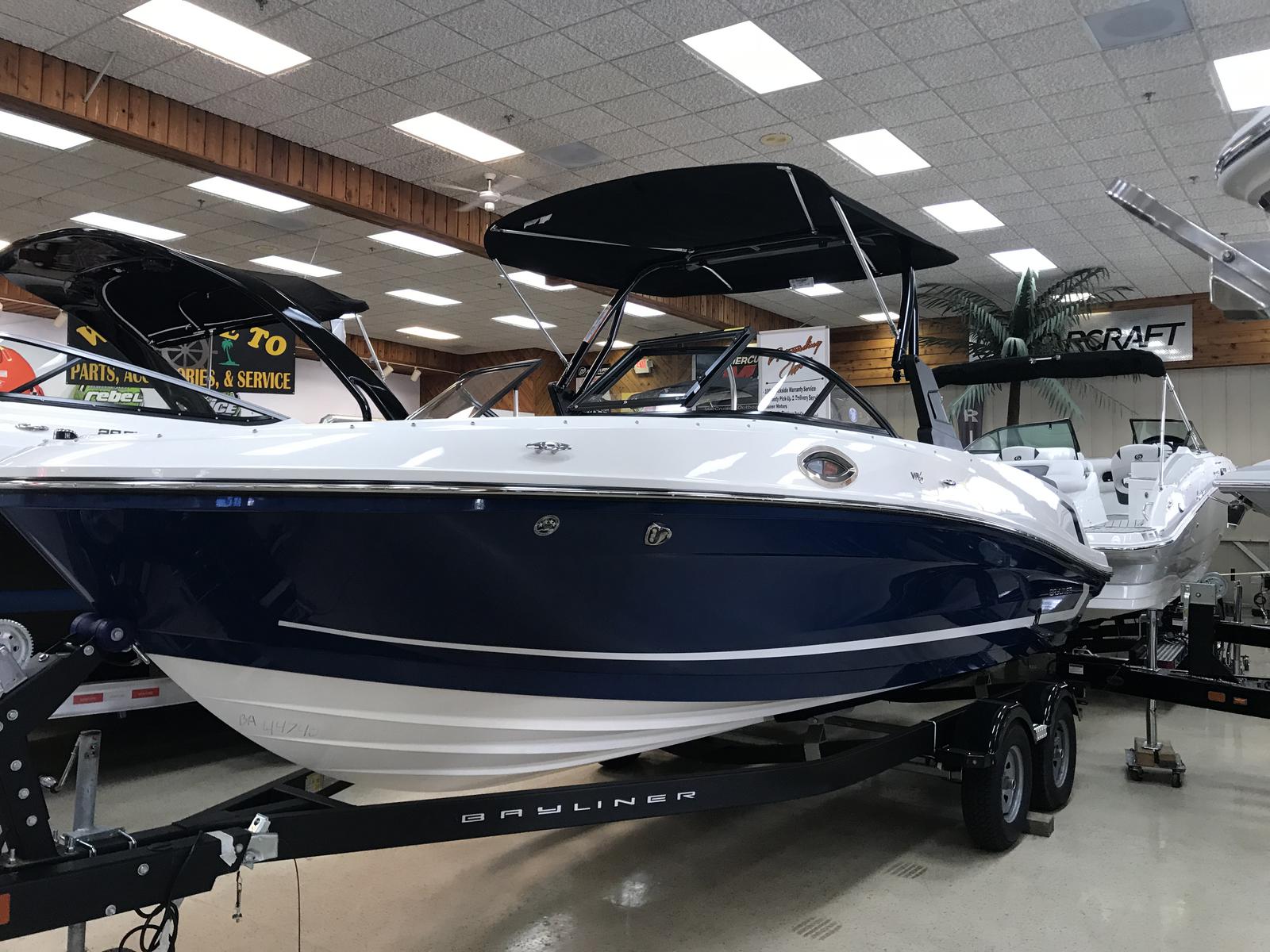 Bayliner VR6: Ein Kurzer Blick - Boats.com