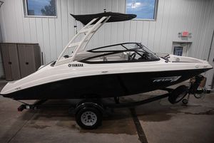 Yamaha Boats AR190