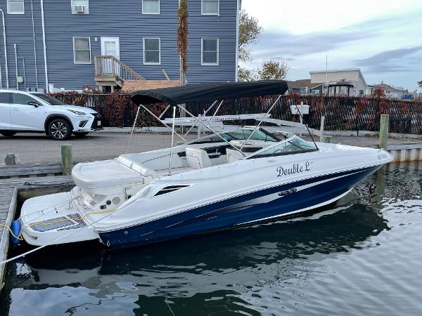 2015 Sea Ray 240 Sundeck