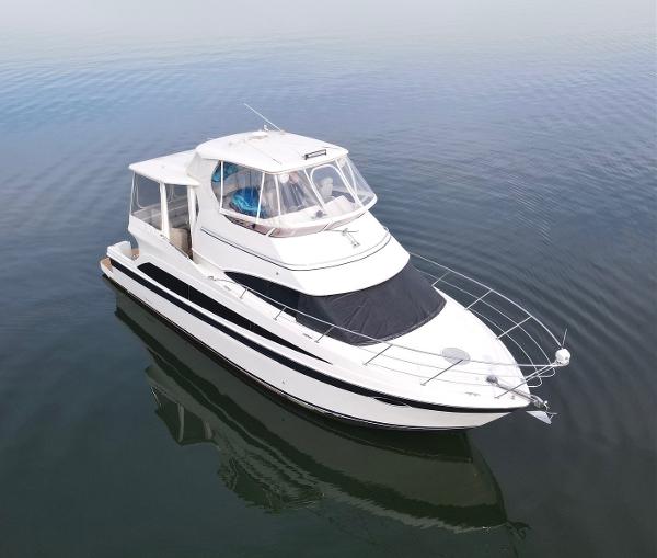 2008 Carver 41 Cockpit Motor Yacht