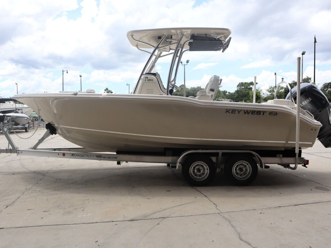 2025 Key West 239FS