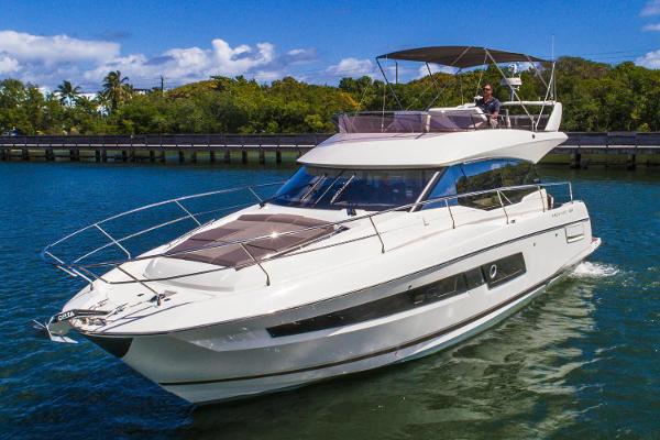 Prestige 460 Manufacturer Provided Image