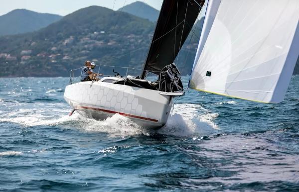Dehler 30