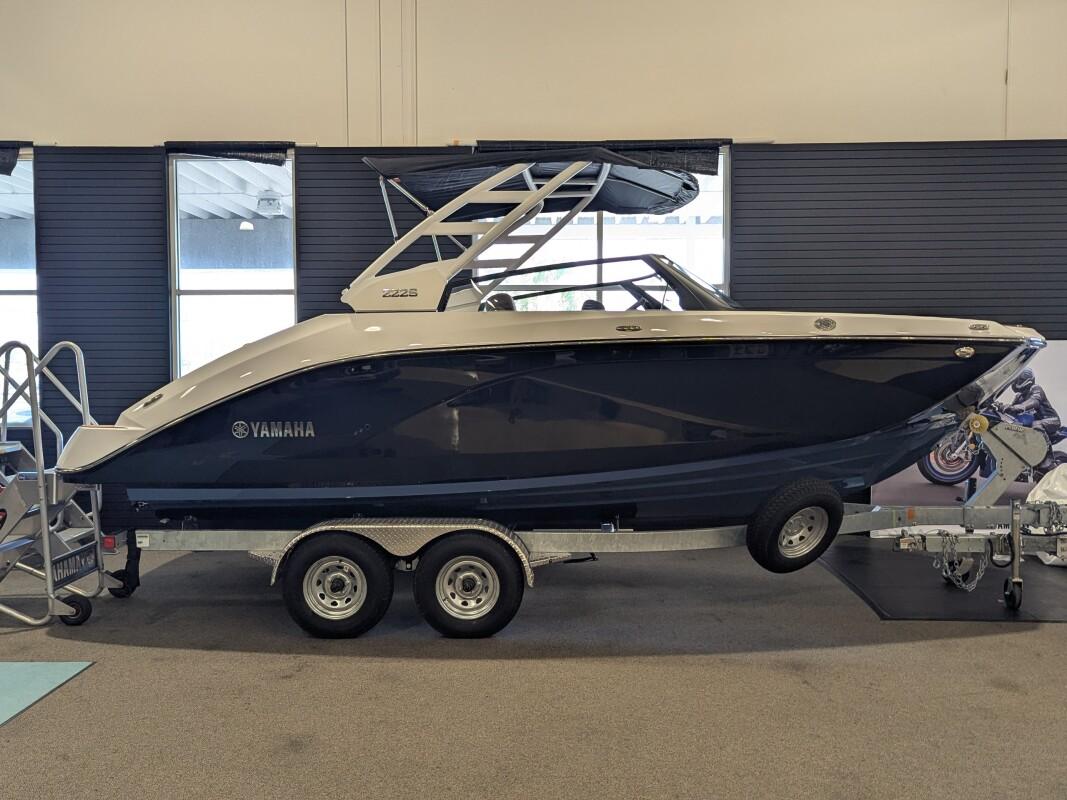 2025 Yamaha Boats 222S