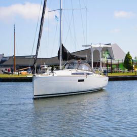 2018 Jeanneau Sun Odyssey 349