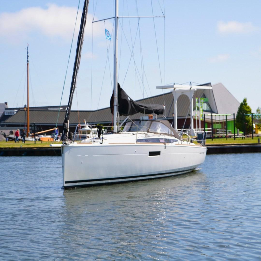 2018 Jeanneau Sun Odyssey 349