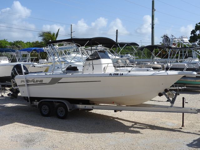 1998 Pro-Line 240 Sportsman