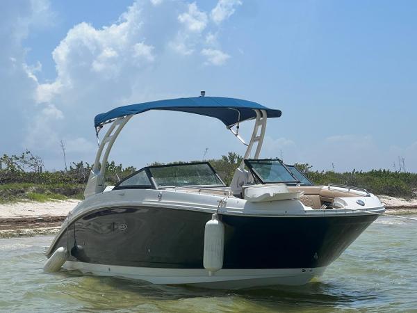 Sea Ray SDX 270 Outboard