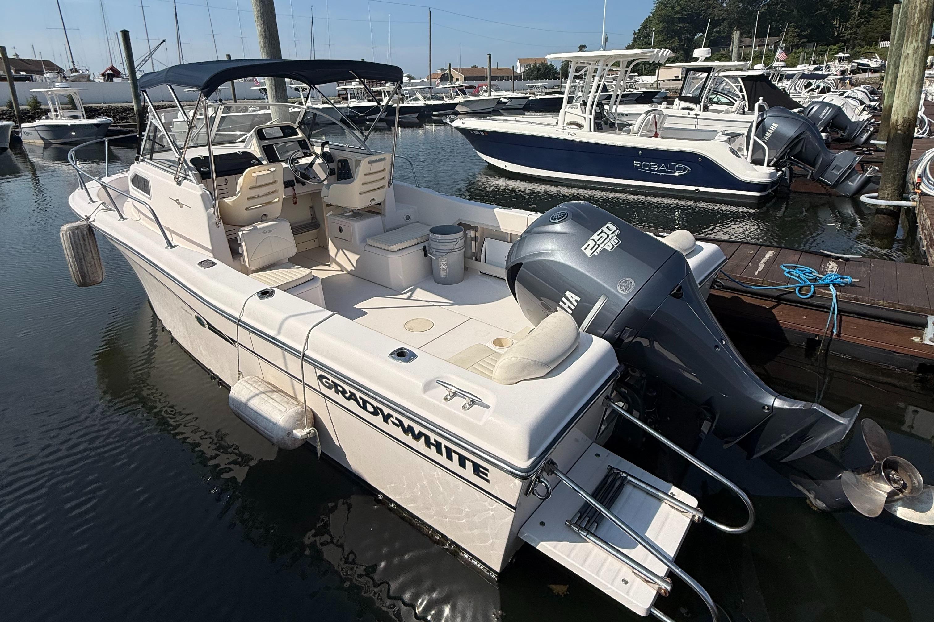 2011 Grady-White 226 Seafarer WA