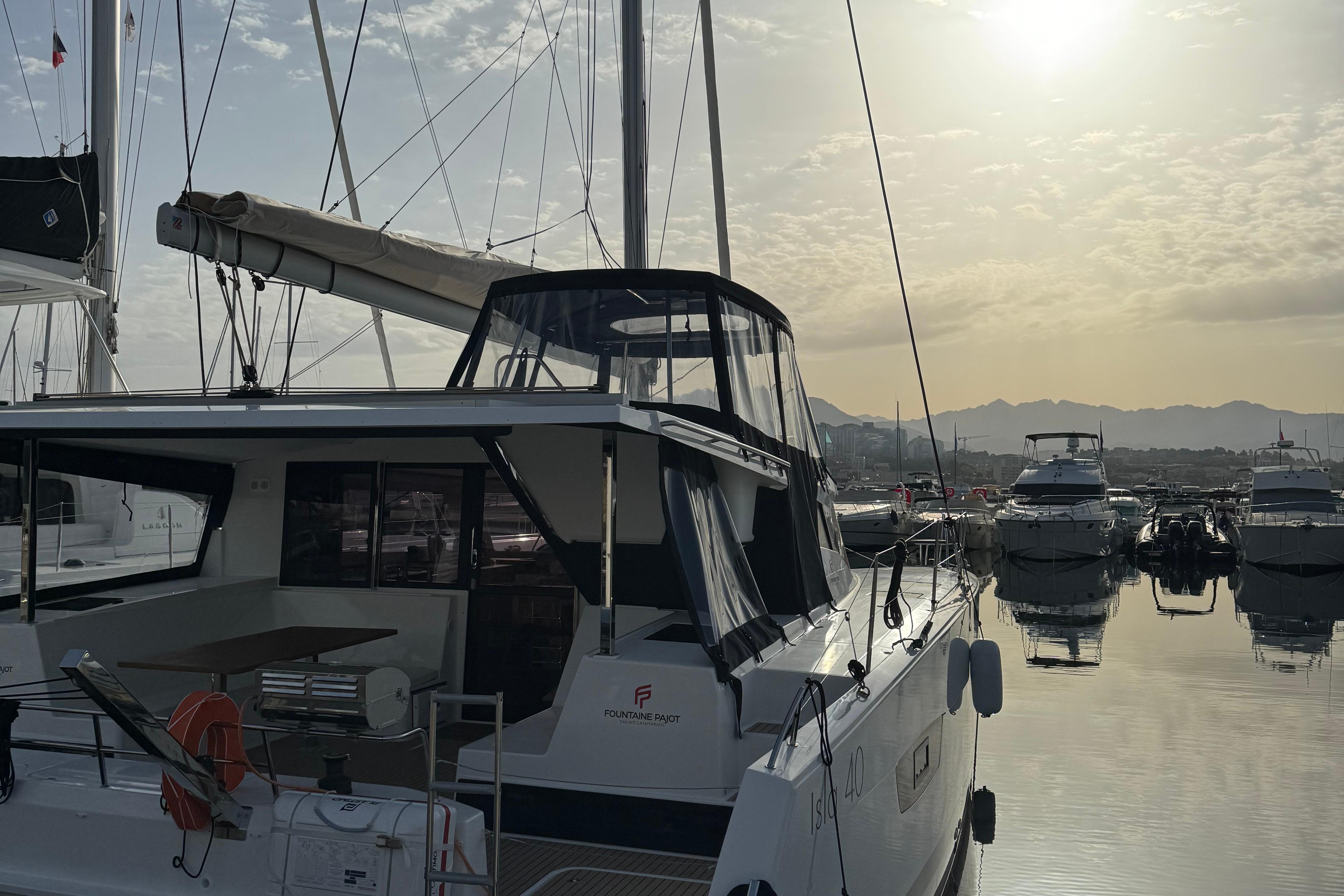 2024 Fountaine Pajot Isla 40