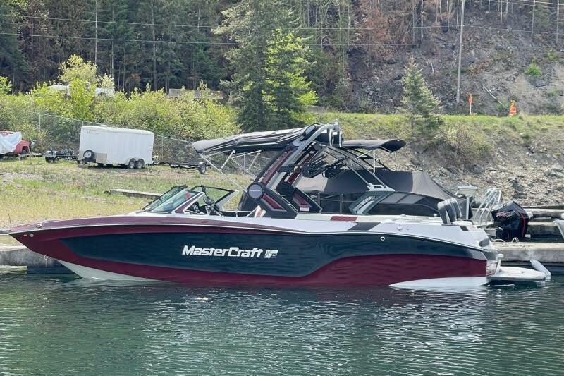 2024 MasterCraft XT24