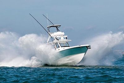 Everglades 365 Center Console Boat